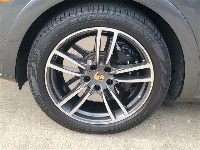 2023 Porsche Cayenne Turbo