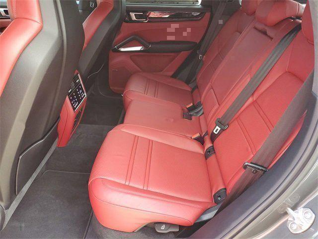 2023 Porsche Cayenne Turbo