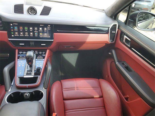 2023 Porsche Cayenne Turbo