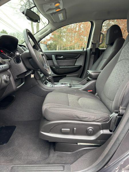 2014 GMC Acadia SLE-2
