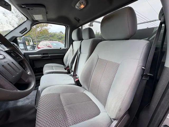 2012 Ford F-550 XLT
