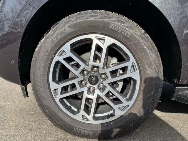 2025 Ford Expedition Active MAX