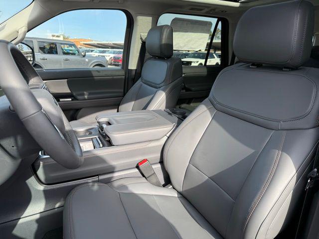 2025 Ford Expedition Active MAX