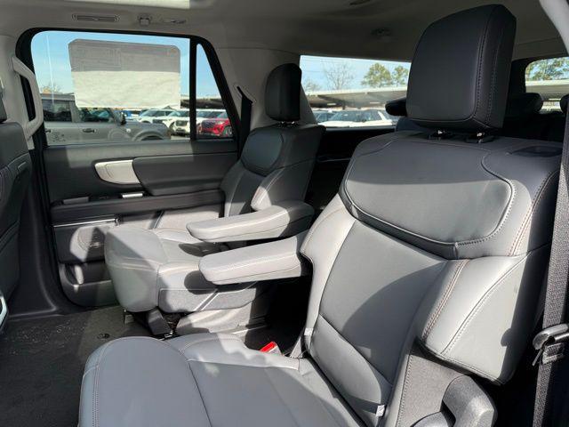2025 Ford Expedition Active MAX