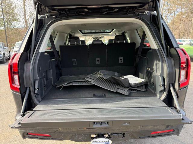 2025 Ford Expedition Active MAX