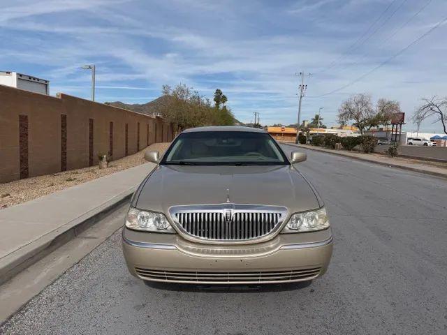 2008 Lincoln Town Car Signature Limited