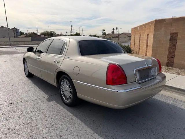 2008 Lincoln Town Car Signature Limited