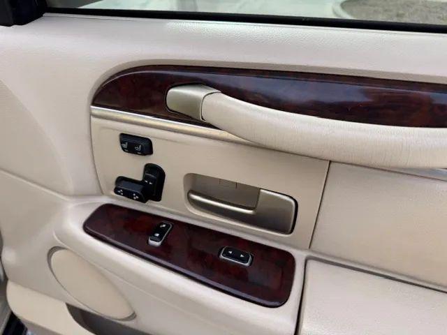 2008 Lincoln Town Car Signature Limited