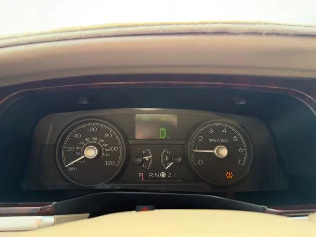 2008 Lincoln Town Car Signature Limited