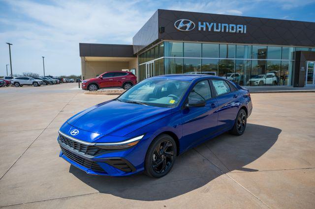2026 Hyundai Elantra 1.6 HEV Blue's photo