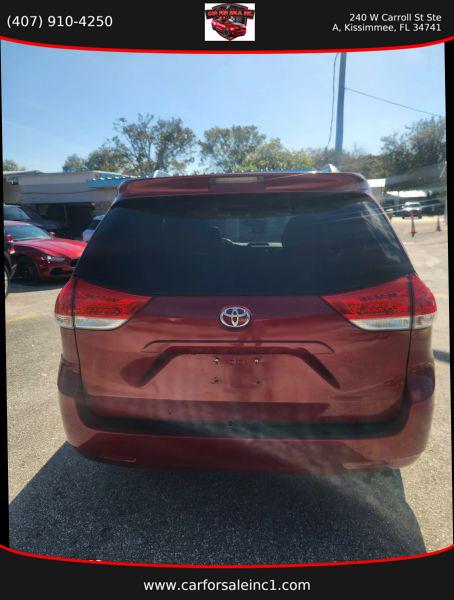 2011 Toyota Sienna XLE V6