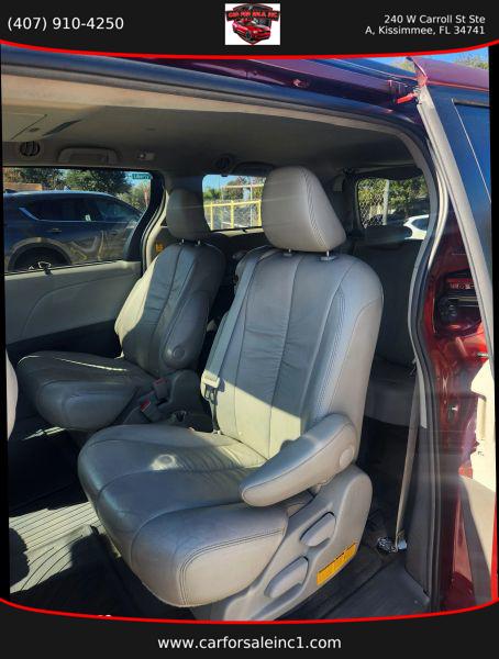 2011 Toyota Sienna XLE V6