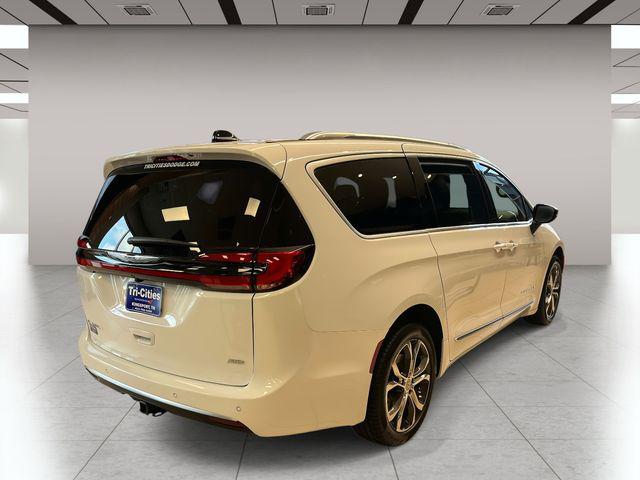 2026 Chrysler Pacifica Pinnacle AWD
