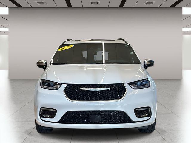 2026 Chrysler Pacifica Pinnacle AWD