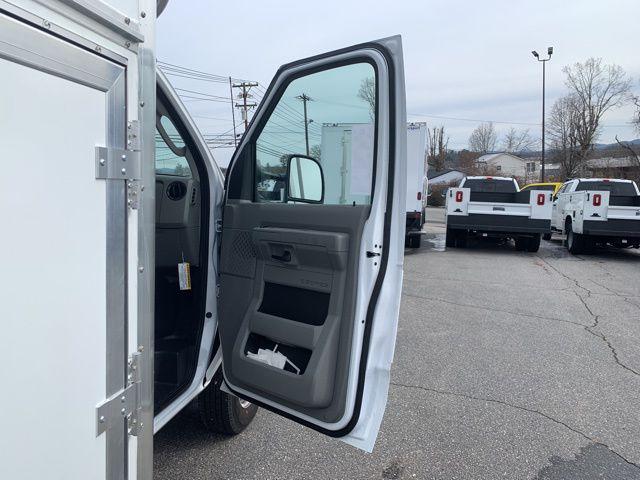 2026 Ford E-450 Cutaway Base