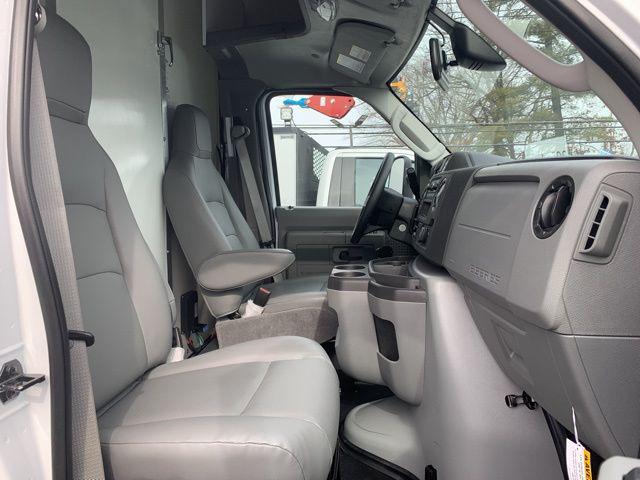 2026 Ford E-450 Cutaway Base