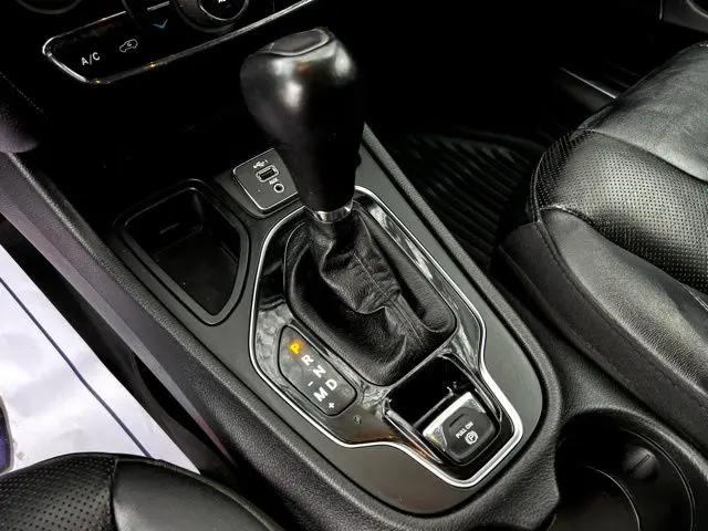 2019 Jeep Cherokee Limited FWD