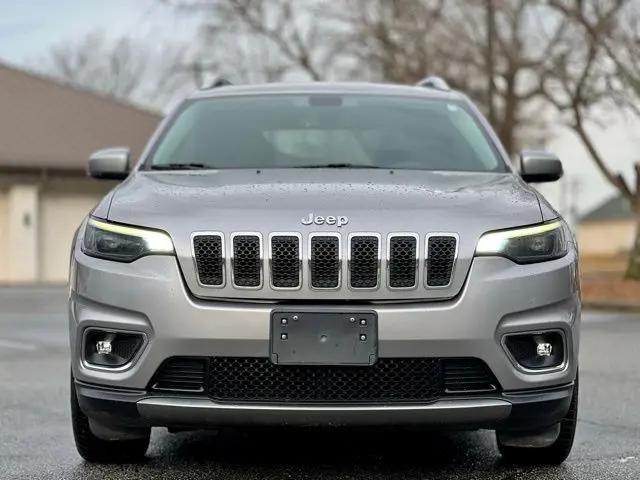2019 Jeep Cherokee Limited FWD