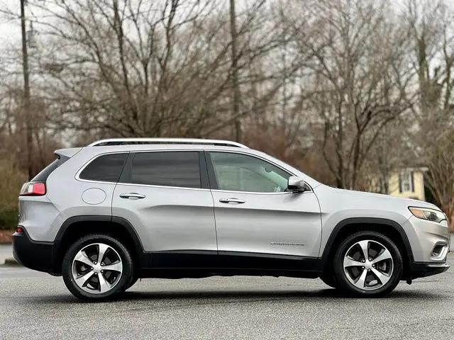 2019 Jeep Cherokee Limited FWD