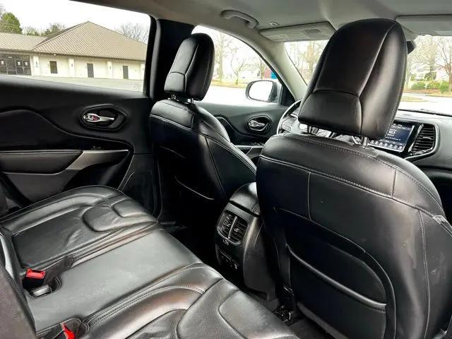 2019 Jeep Cherokee Limited FWD