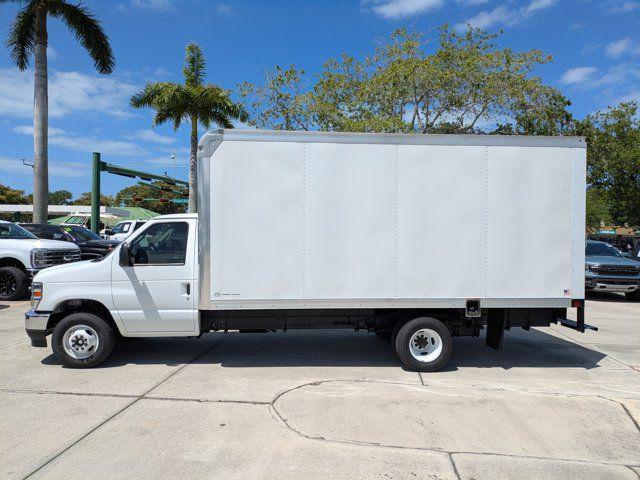 2026 Ford E-450 Cutaway Base
