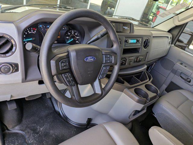 2026 Ford E-450 Cutaway Base