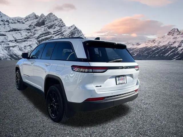 2026 Jeep Grand Cherokee Altitude 4x4