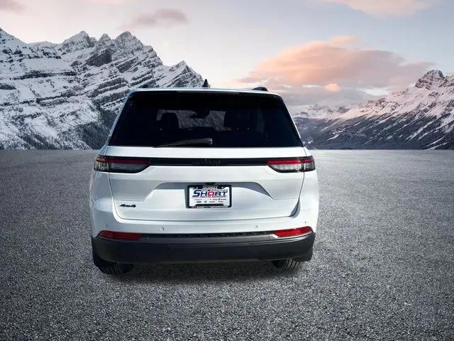 2026 Jeep Grand Cherokee Altitude 4x4