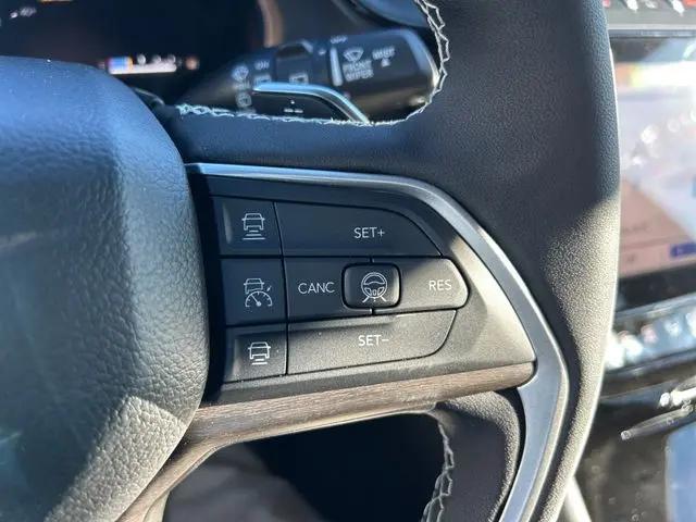 2026 Jeep Grand Cherokee Altitude 4x4