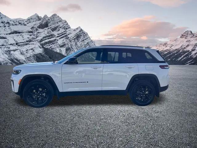 2026 Jeep Grand Cherokee Altitude 4x4