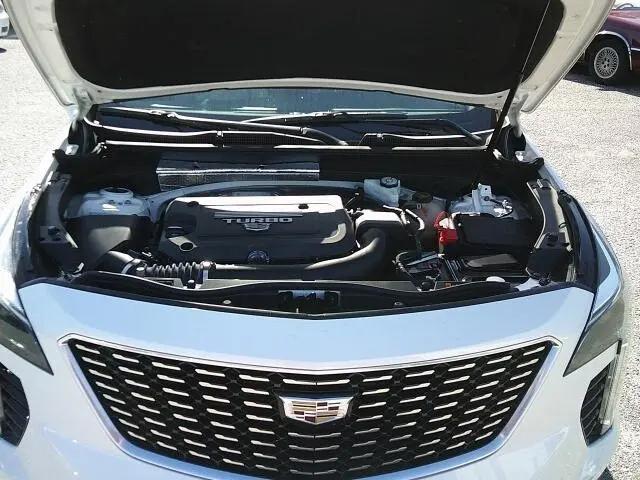 2021 Cadillac XT4 FWD Premium Luxury