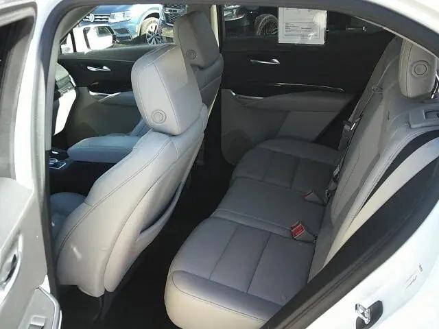 2021 Cadillac XT4 FWD Premium Luxury