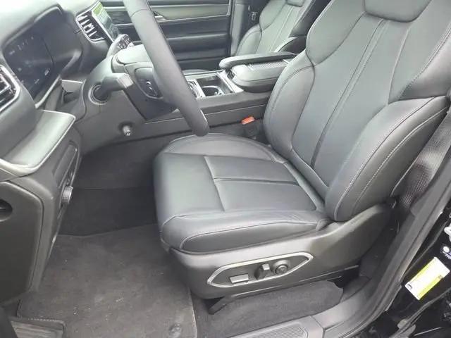 2026 Jeep Grand Wagoneer Limited Altitude 4x4