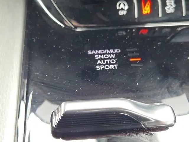 2026 Jeep Grand Wagoneer Limited Altitude 4x4