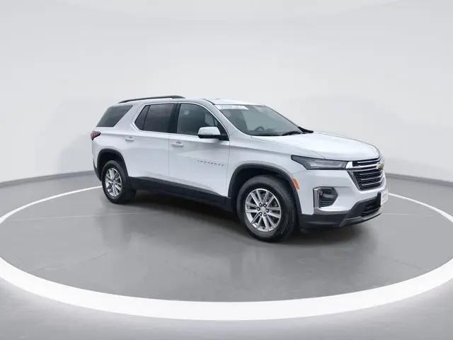 2023 Chevrolet Traverse AWD LT Cloth
