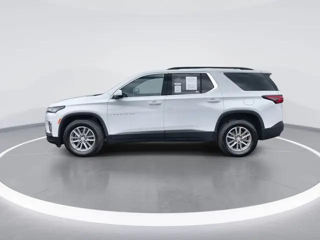 2023 Chevrolet Traverse AWD LT Cloth