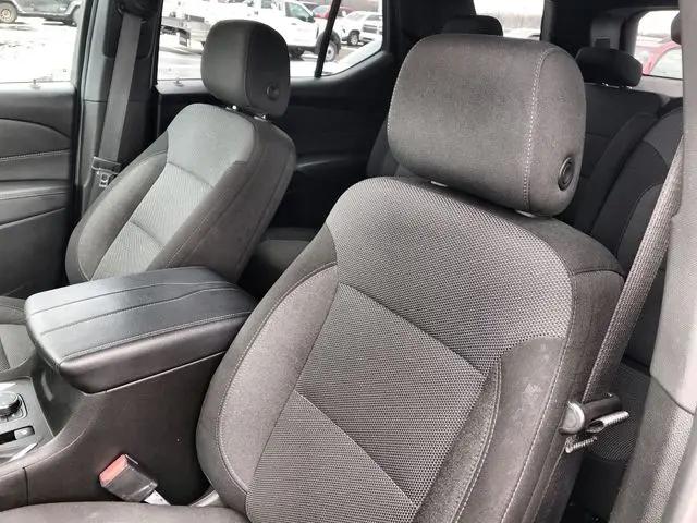 2023 Chevrolet Traverse AWD LT Cloth