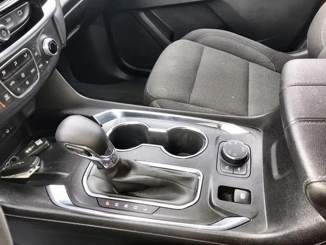 2023 Chevrolet Traverse AWD LT Cloth