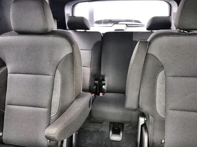 2023 Chevrolet Traverse AWD LT Cloth