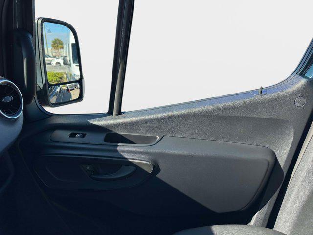 2025 Mercedes-Benz Sprinter 2500 High Roof 4-Cyl Diesel HO