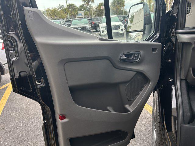 2026 Ford Transit T-150 148" Low Rf 8800 GVWR RWD