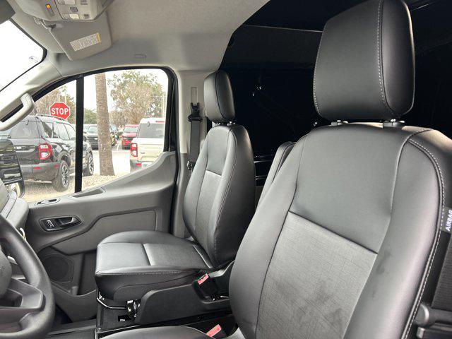 2026 Ford Transit T-150 148" Low Rf 8800 GVWR RWD