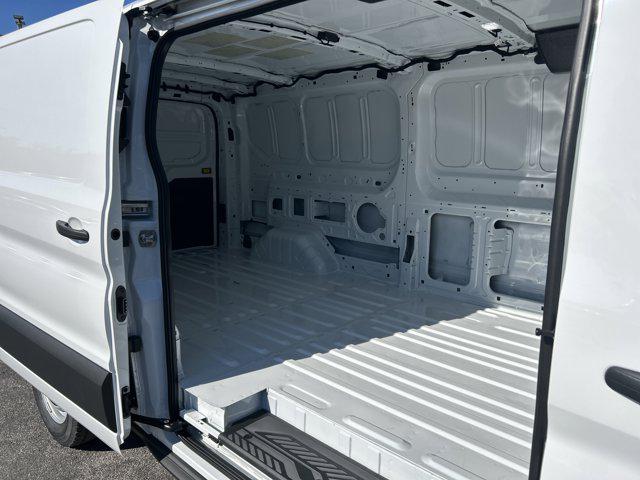 2026 Ford Transit T-150 148" Low Rf 8800 GVWR RWD