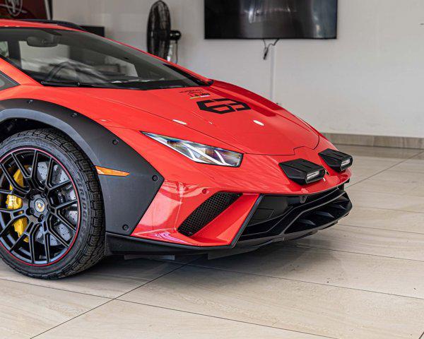 2023 Lamborghini Huracan Sterrato Base