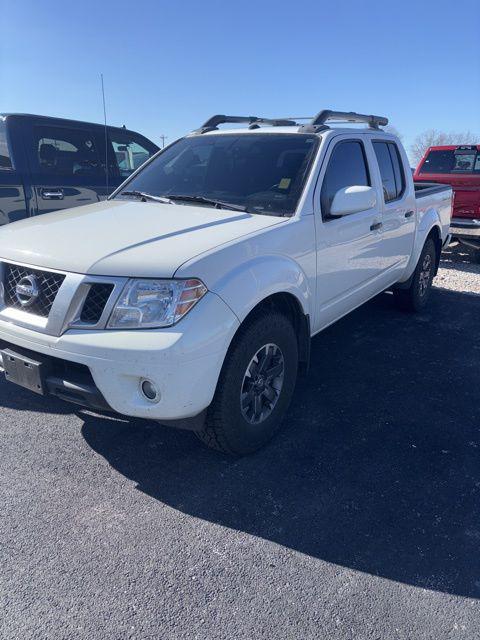2020 Nissan Frontier Crew Cab PRO-4X 4x4 2020 Nissan Frontier Crew Cab PRO-4X 4x4