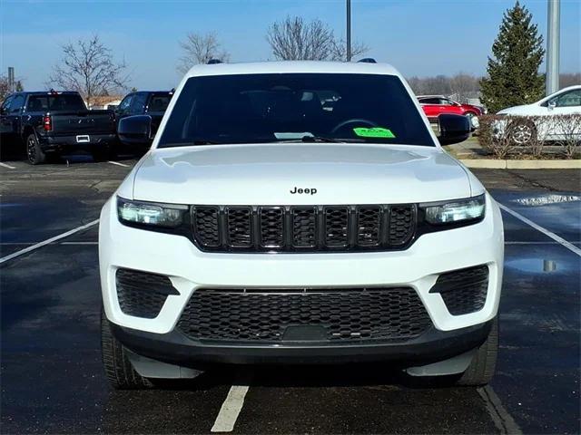 2023 Jeep Grand Cherokee Altitude 4x4