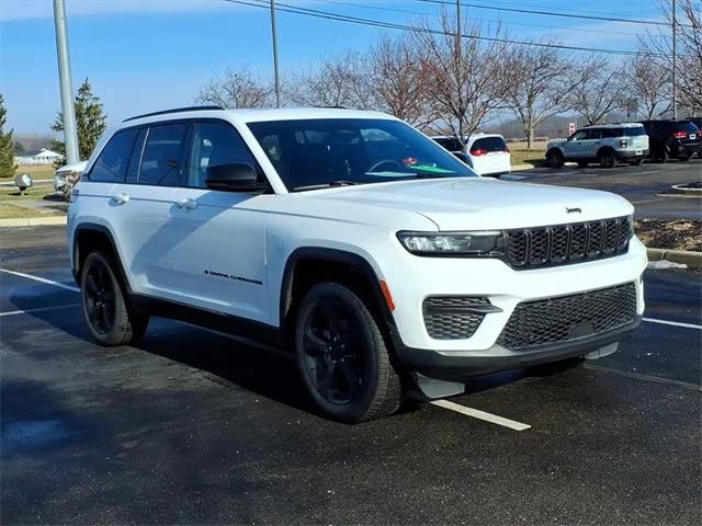 2023 Jeep Grand Cherokee Altitude 4x4