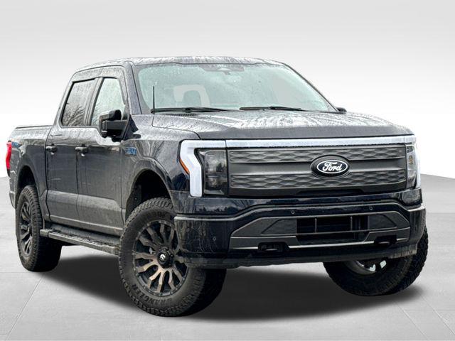 2024 Ford F-150 Lightning LARIAT