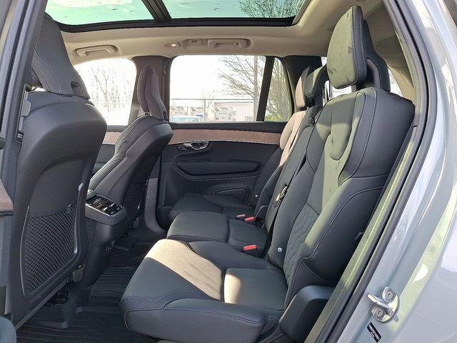 2026 Volvo XC90 Plus, B6 AWD Gas (mild hybrid), Gasoline, Bright, 7 Seats