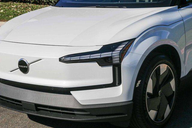 2026 Volvo EX30 Plus Twin Motor Performance, Fully electric